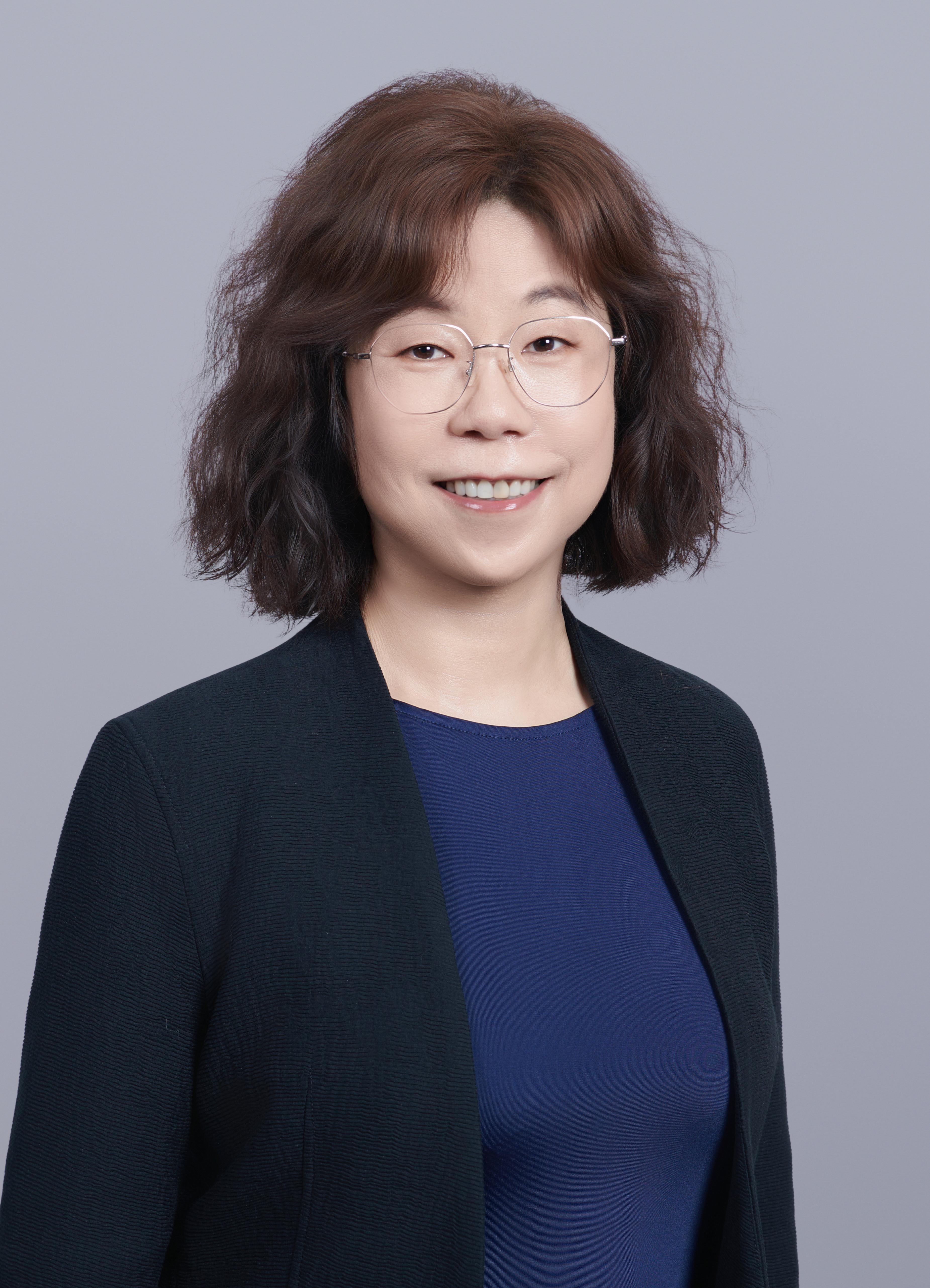 周&nbsp;&nbsp;&nbsp;雅